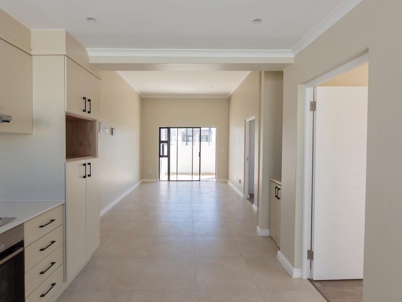 Brand-new 2-bedroom home in Villa Del Mare, Langebaan. - Photo 2