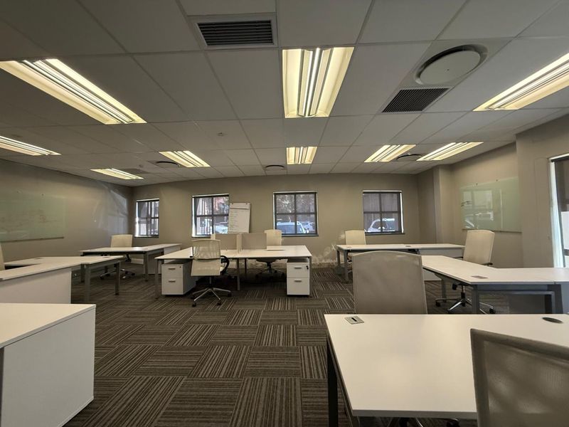 Office Space to Let – 16 Fricker Road, Illovo - Photo 6