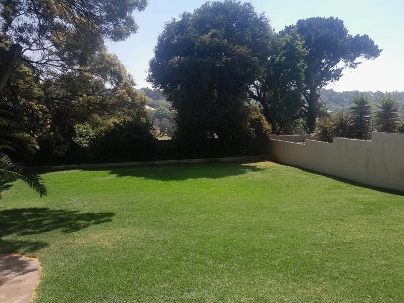 Spacious family home in secure Gated community. - Photo 2