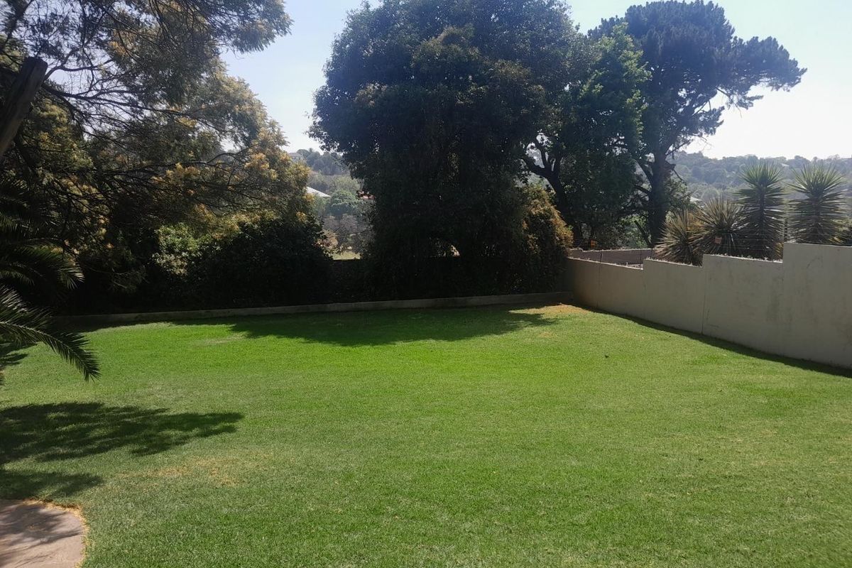 Spacious family home in secure Gated community. - Photo 2
