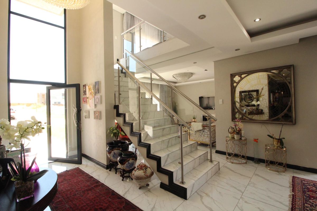 4 Bedroom Modern Home with Exceptional Finishes for sale in Blue Valley Golf Estate - Photo 3