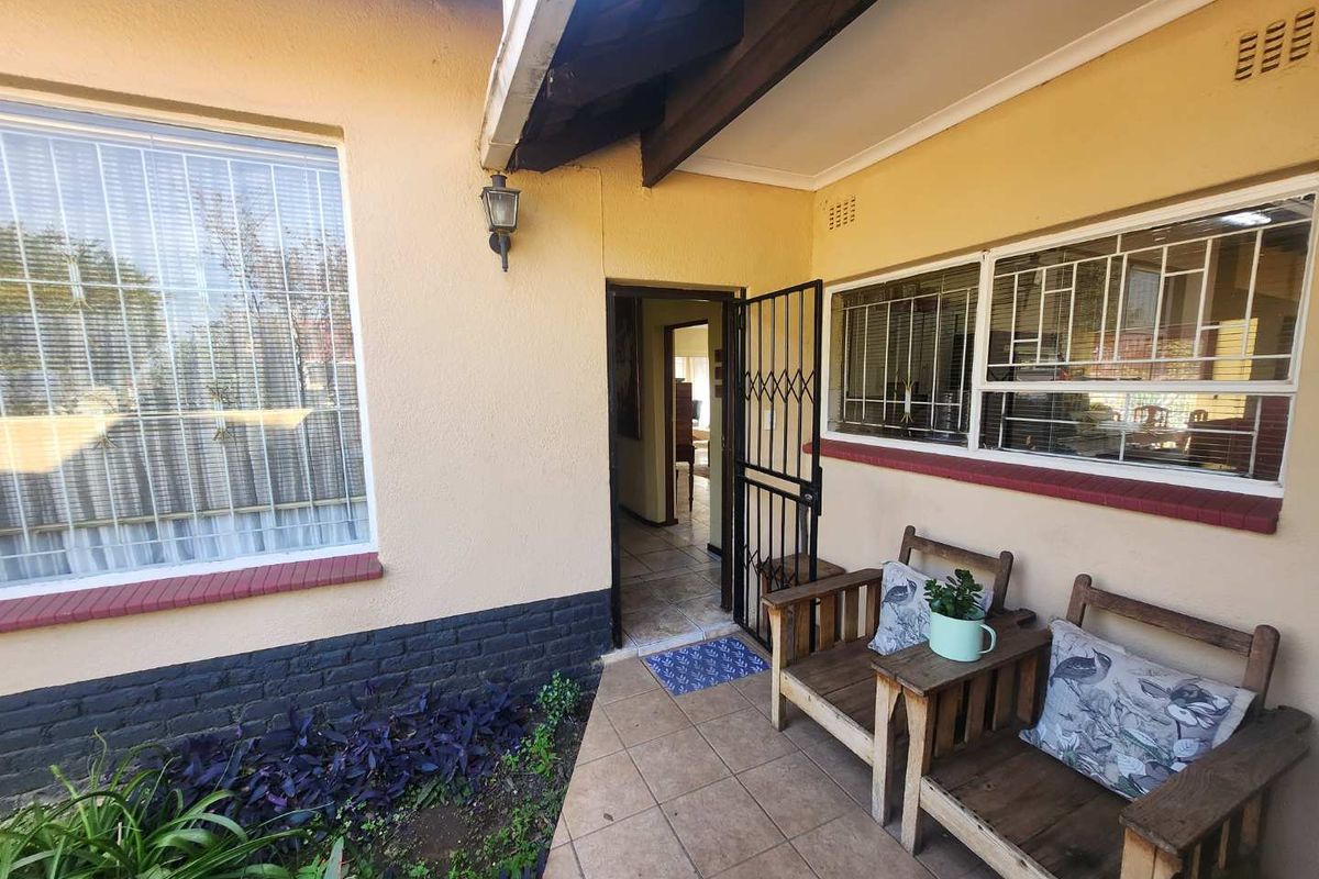 4 Bedroom well-maintained family home in Randhart - Photo 5