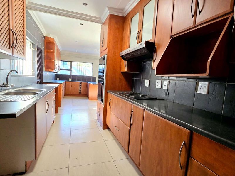 Newly Renovated Family Home with Flatlet Potential & Exceptional Entertainment Space - Photo 7