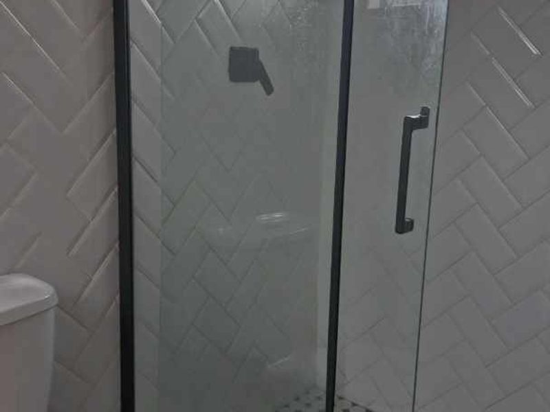 QUAINT AND CLASSY! - Photo 7