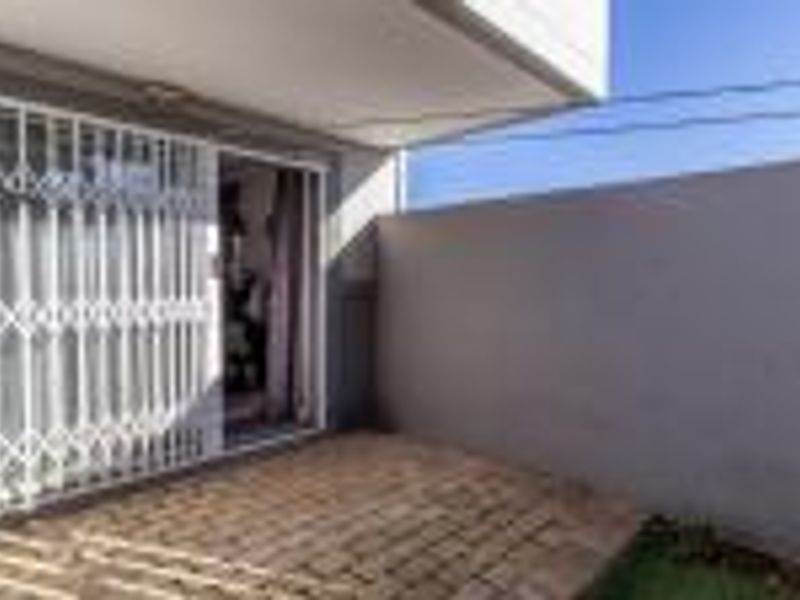 Beautiful 1 Bedroom Apartment for Sale in Secure Complex - Photo 8