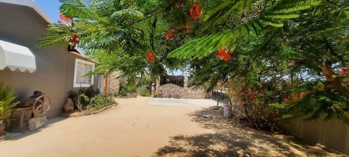 Property #2406098, Guest House For Sale in Uis Central