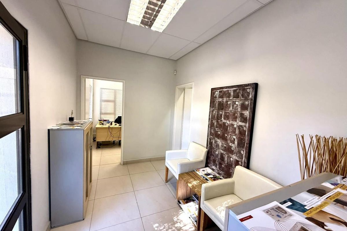 Office Space TO LET in Klein Windhoek - Photo 3