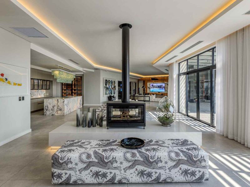 Exclusive Signature 6 Bedroom 6 Bathroom Penthouse for sale at Munyaka estate - Photo 10