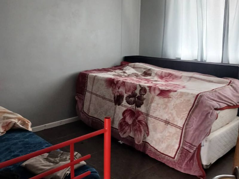 Invest Smartly: Riverport Corner Apartment Awaits! - Photo 4