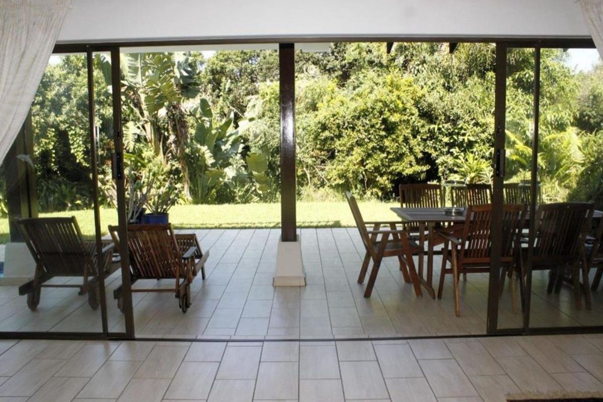 Stylish 3-bed freestanding home in Zimbali with private pool for sale. - Photo 4