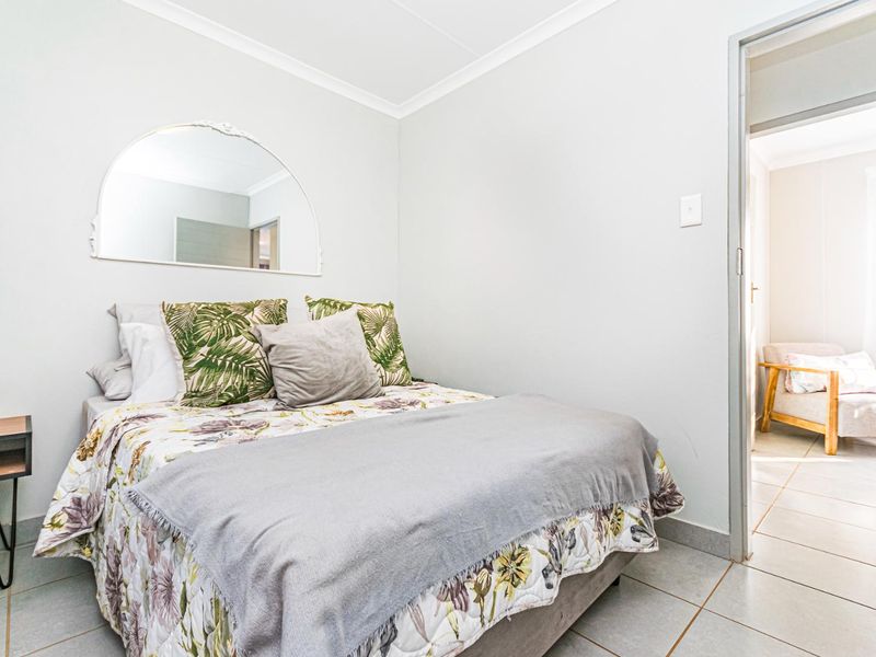 Brand-New Home Offering Exceptional Value in Protea Glen - Photo 6