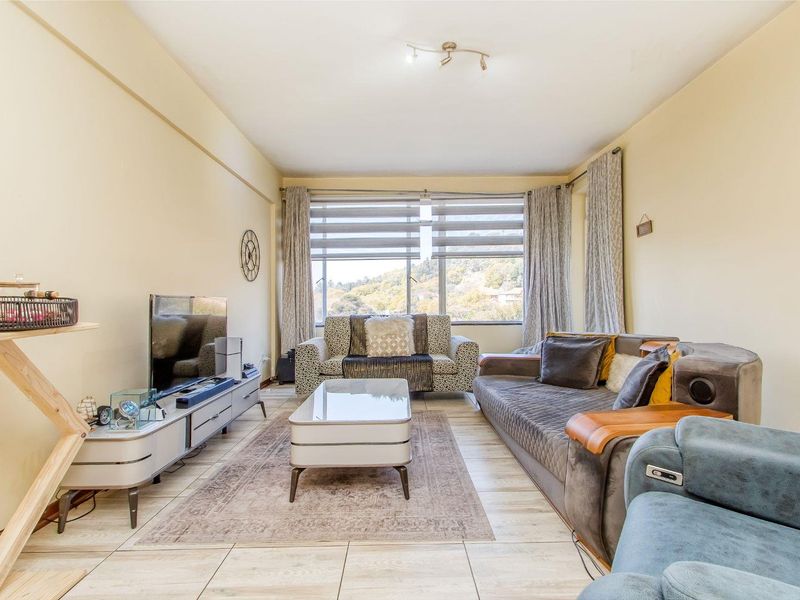 Spacious 2 Bedroom,2 Bathroom apartment in Killarney - Photo 3