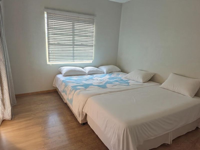 Spacious 2-bedroom, 2-bathroom first-floor apartment for Sale - Photo 10