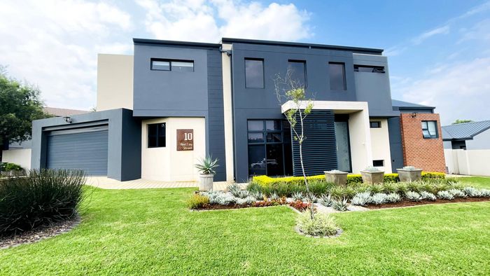 Property #2384894, House For Sale in Midstream Meadows