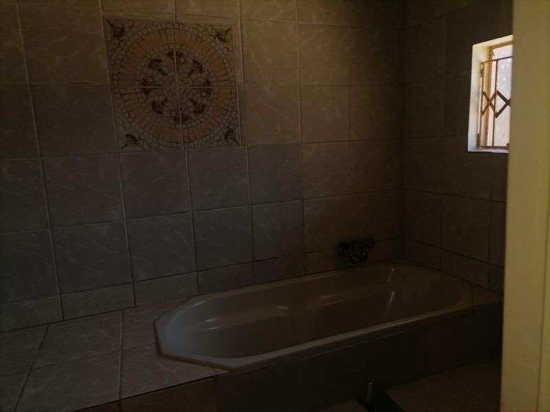 Ready for moving in - Photo 5