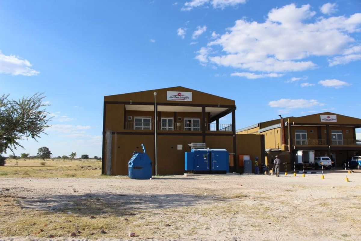 Huge Commercial property for mixed use, comprises of warehouses, offices, a butchery, storages for Sale in Ondangwa - Photo 4