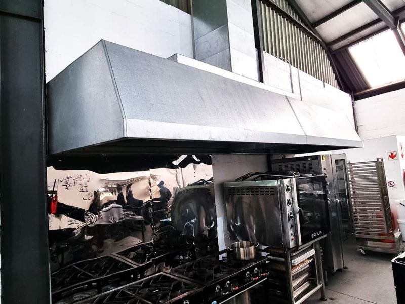 Double Volume Industrial Warehouse in Secure Complex - Photo 7