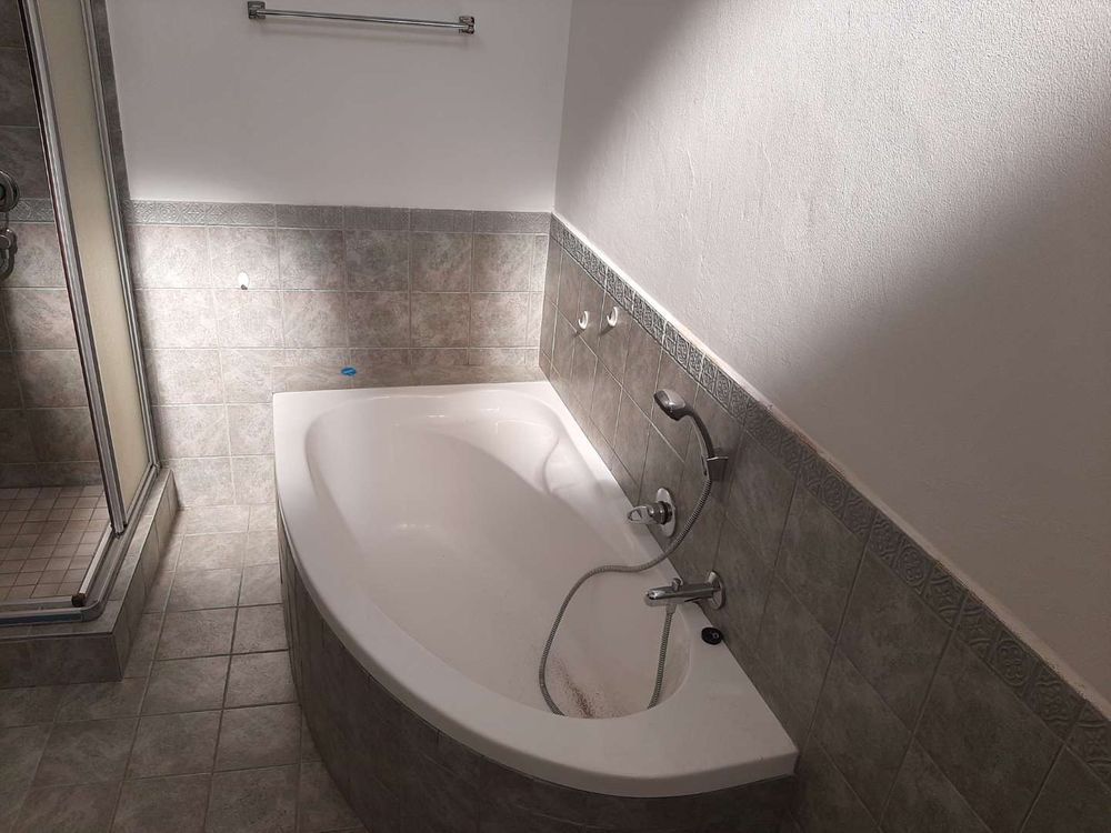 Flatlet bathroom