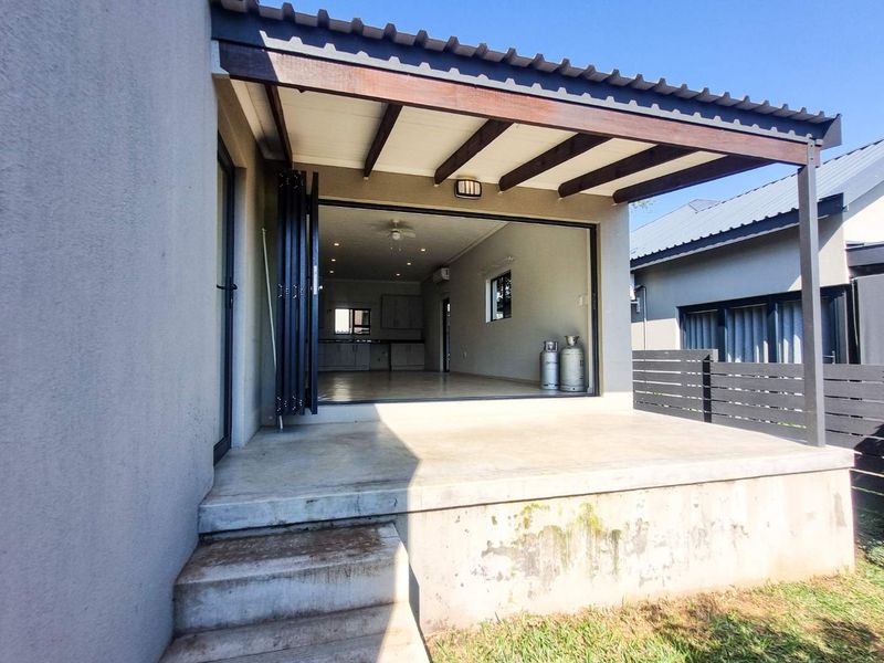 2 Bedroom Townhouse to Rent – Zandspruit Valley - Photo 3