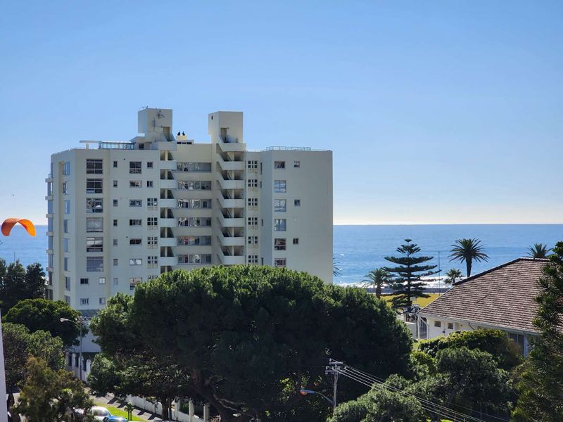 SPACIOUS APARTMENT - Photo 2