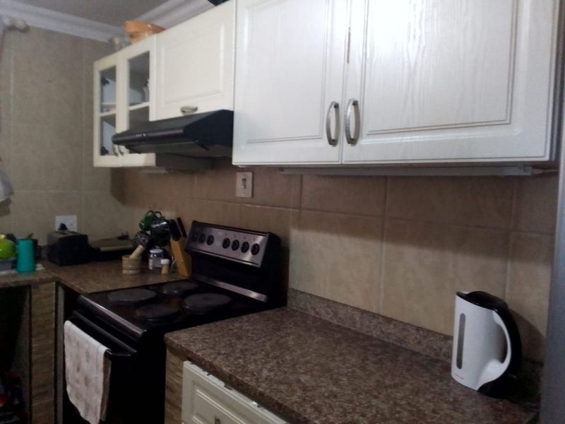 Spacious Apartment in the Heart of South Beach! - Photo 6