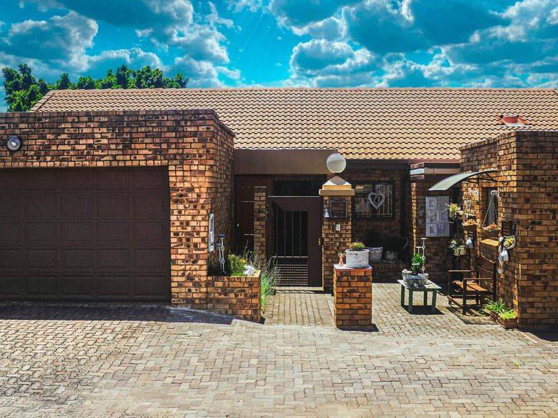 Only Once a While ... - Photo 3