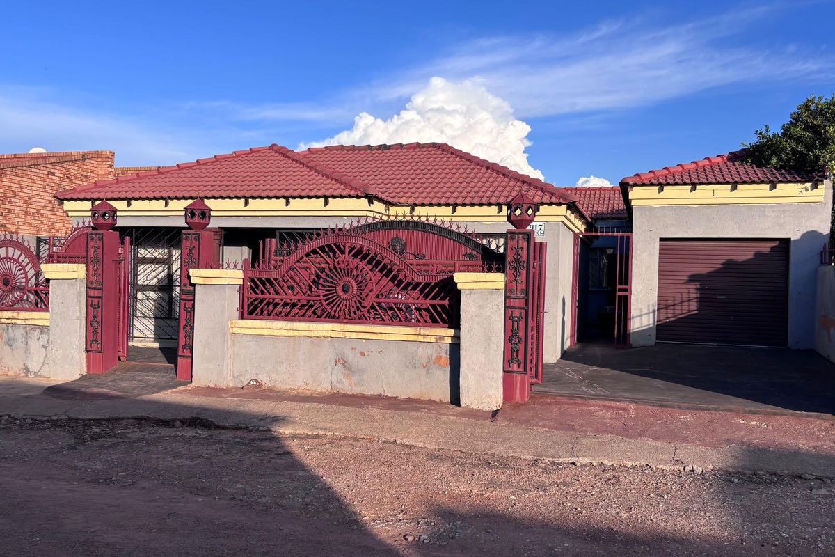 A FAMILY HOME - Photo 4