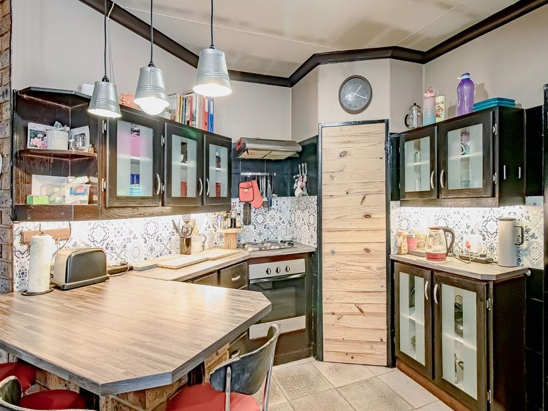 Ideal Lock up and go family home, in a great condition. - Photo 5