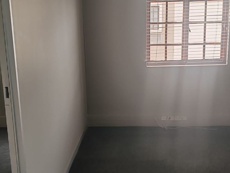 Prime Office Space in Gallagher Business Exchange - Photo 8