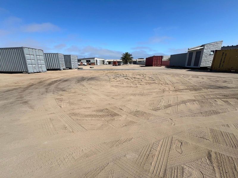 FOR SALE - INDUSTRIAL PROPERTY IN THE SWAKOPMUND INDUSTRAIL AREA, NAMIBIA - Photo 7