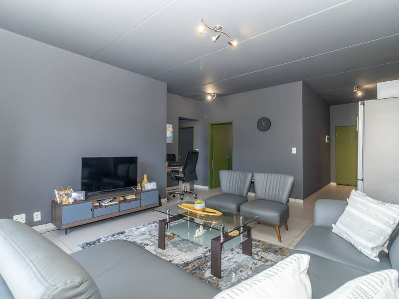 Luxury lifestyle in the Modern Upmarket Isabel Estate ! - Photo 9