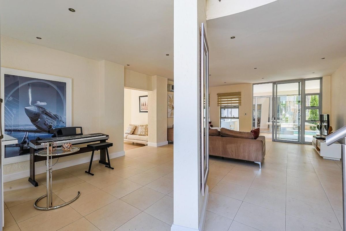 4 Bedroom For Rent - Photo 5