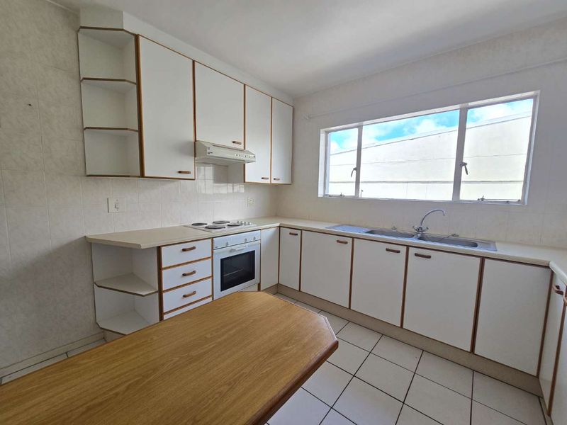 Spacious Lock-up-and-Go Apartment living in Newton Park - Photo 9