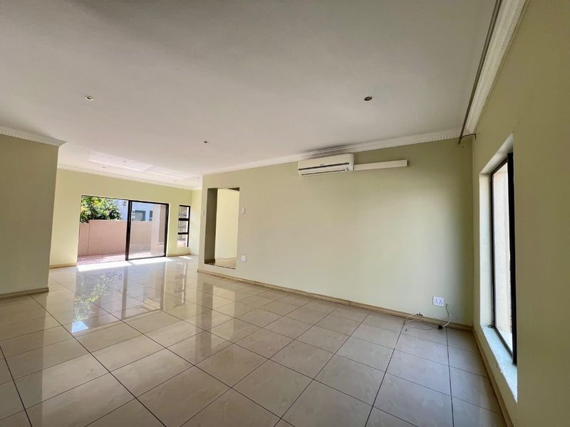 For Sale: Stunning Double-Story 5-Bedroom, 3-Bathroom Family Home - Photo 6