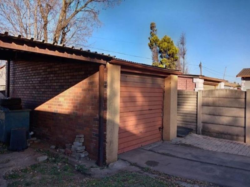 3 Bedroom House For Sale in Vanderbijlpark CW3 - Photo 7