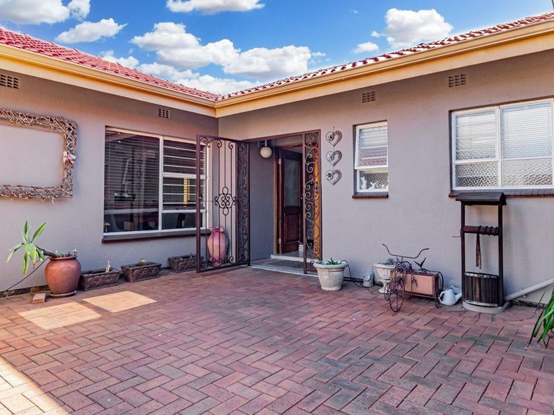House For Sale in Randhart, Alberton - Photo 5