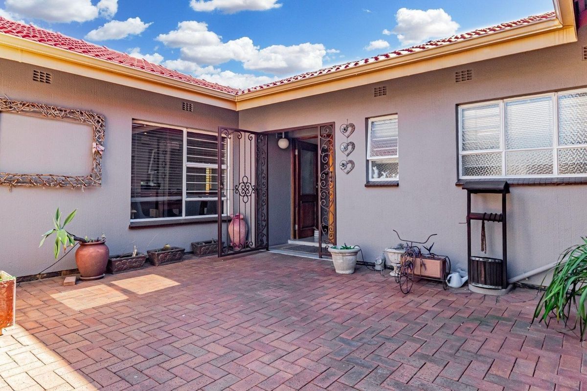 House For Sale in Randhart, Alberton - Photo 5
