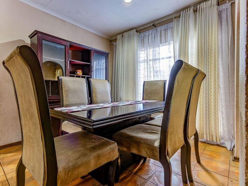 Simplex Townhouse - Photo 8