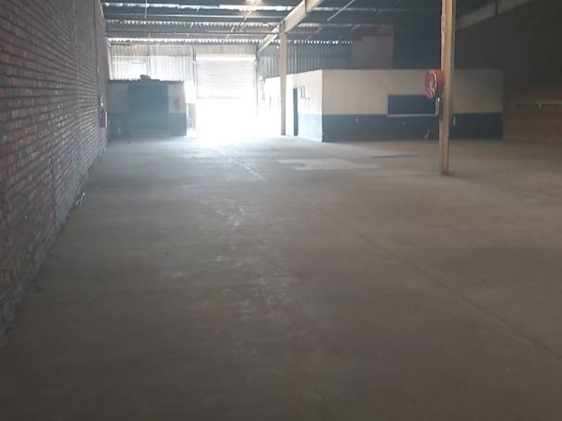 Warehouse/Distribution/manufacturing facility to let in Wilsonia. - Photo 5
