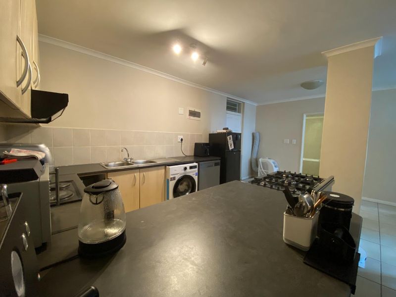 Sunny North Facing Apartment with Mountain Views - Photo 10