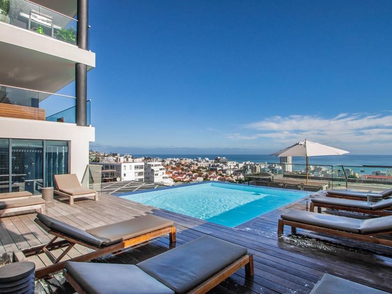 Elevated Elegance - Photo 2