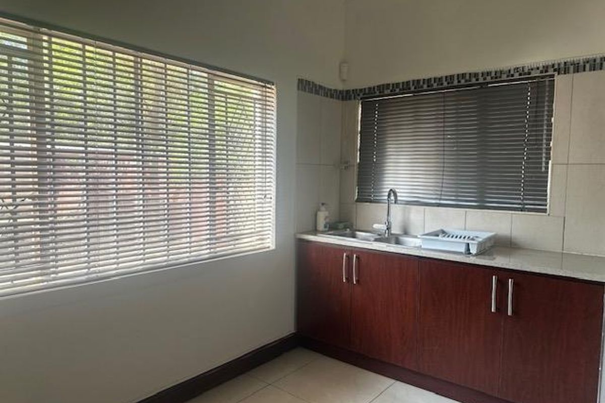 Income Generator in the Heart of Education Hub – Steps from Grey & Eunice! - Photo 3