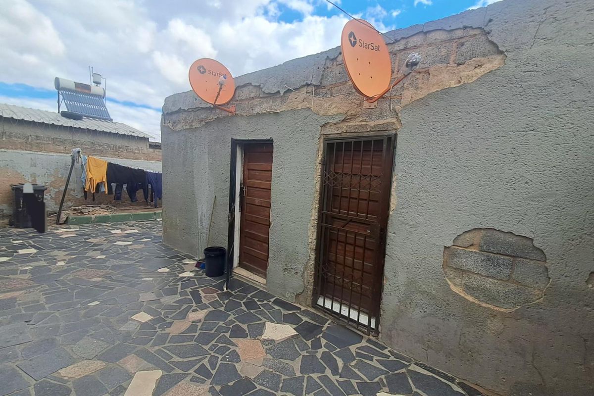 An Investment Property In Ivory Park - Photo 5