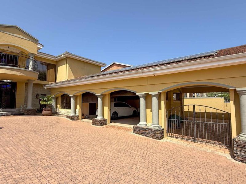 Neat as a pin Ballito home - Photo 2