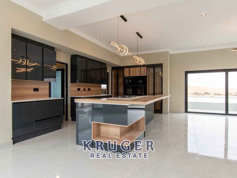 Upmarket Stylish House with Magnificent Dune Views For Sale in Swakopmund - Photo 7
