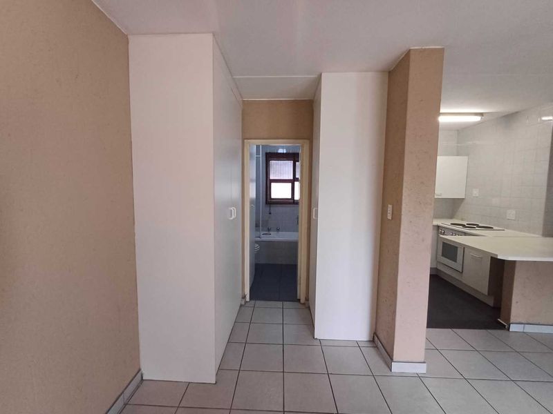 Luxury Bachelor Apartment in Prime Morningside Location - Photo 5