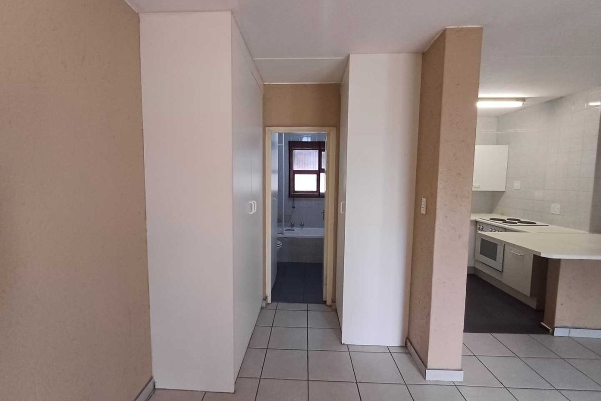 Luxury Bachelor Apartment in Prime Morningside Location - Photo 5