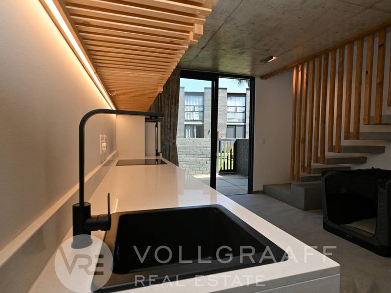 2 Bedroom Townhouse for sale in Kramersdorf - Photo 2