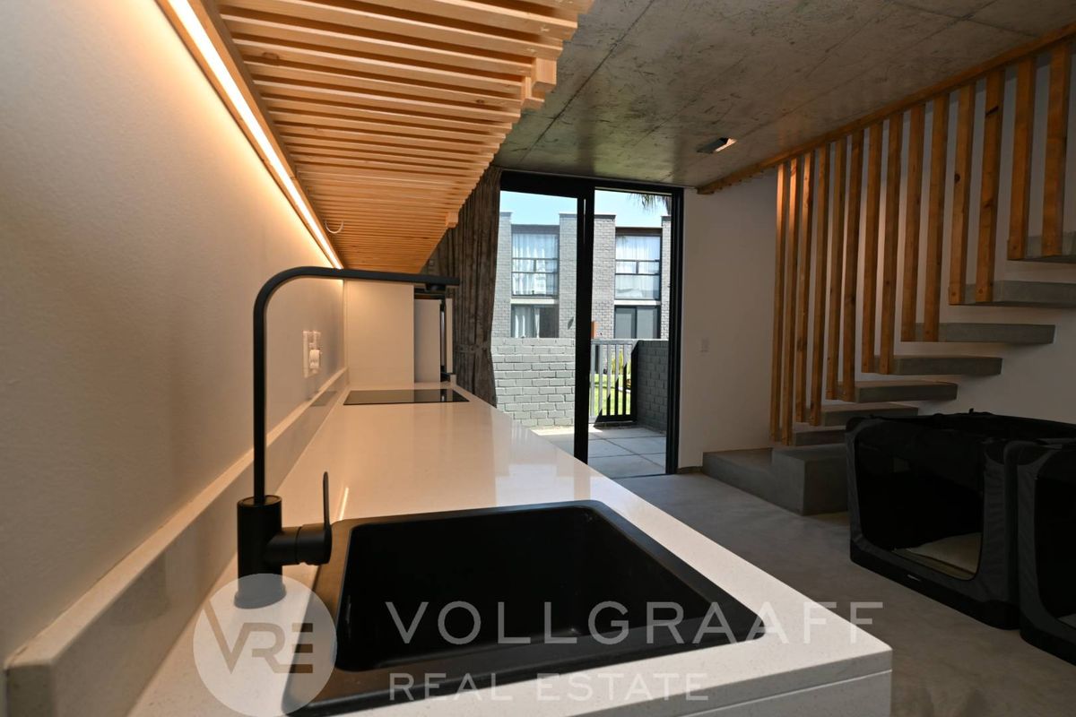 2 Bedroom Townhouse for sale in Kramersdorf - Photo 2