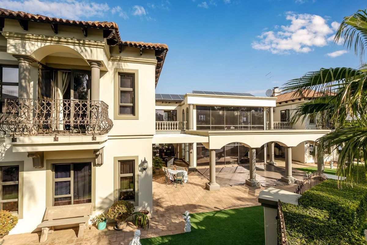 4 Bedroom House for Sale in Dainfern Golf Estate - Photo 2